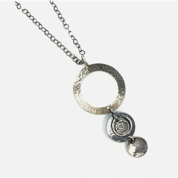Silpada Sterling Silver Three Disk Swirl Circle Hammered Pendant Necklace 925 - Picture 3 of 12